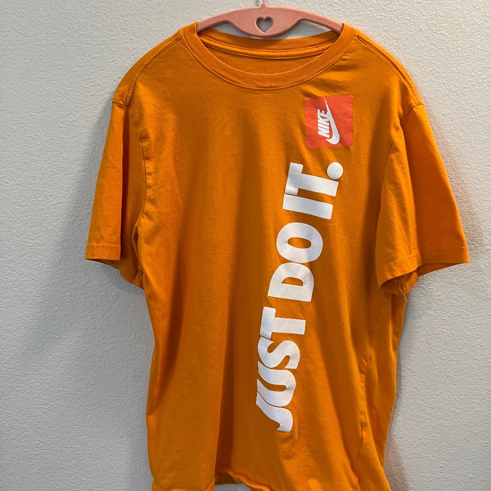 Used Nike Just Do It Size Medium